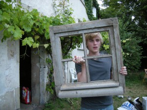 Johnny Flynn_window1